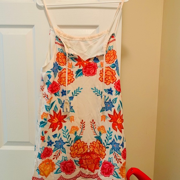 Boutique floral dress 🌸 - Picture 5 of 6